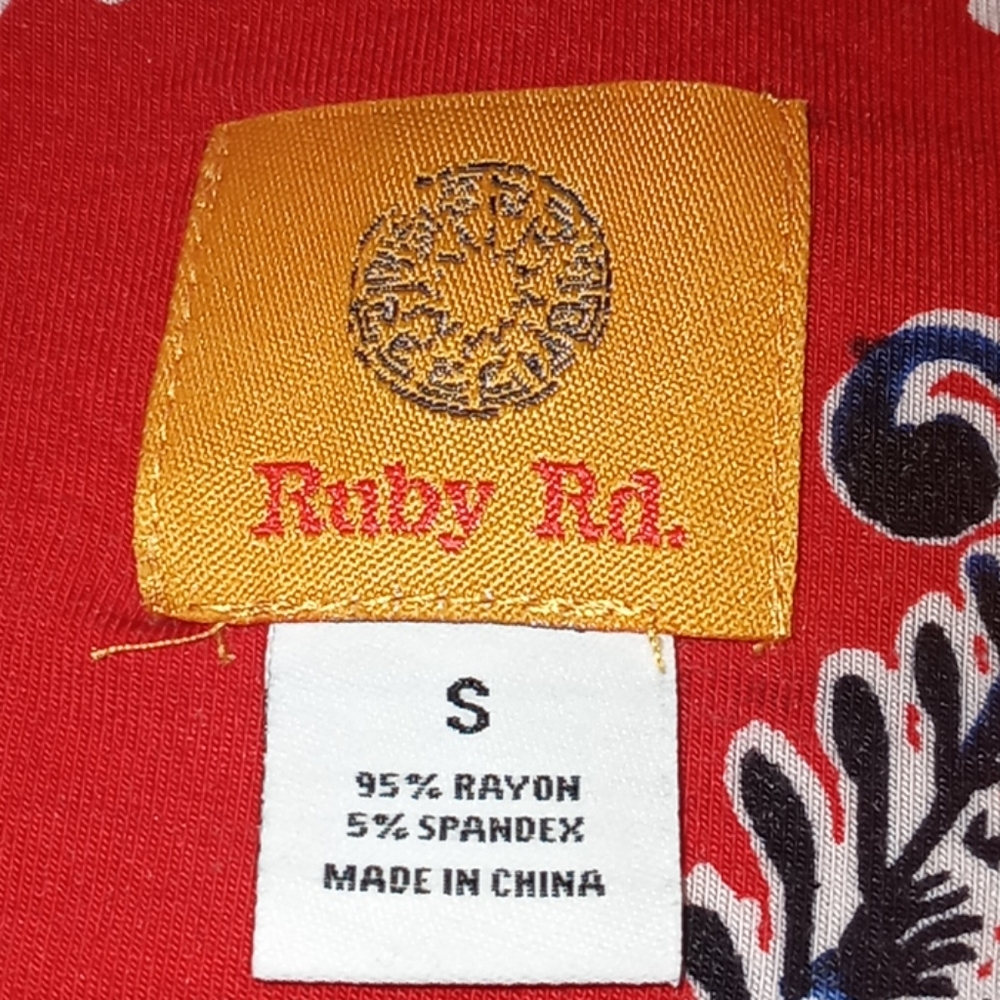 Ruby Rd. Floral Jersey Ruched Tunic - Picture 13 of 13